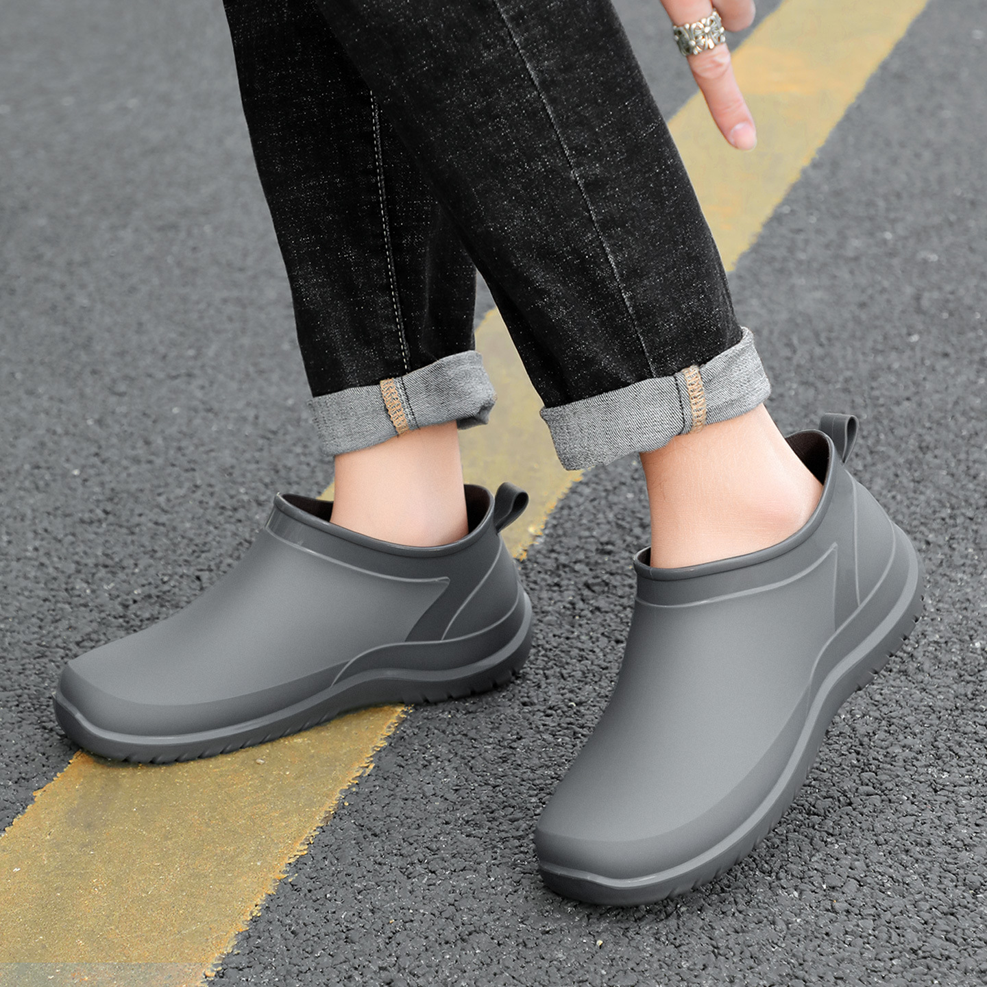 Fishing Boots - Rain boots Men's Waterproof Shoes Thickened